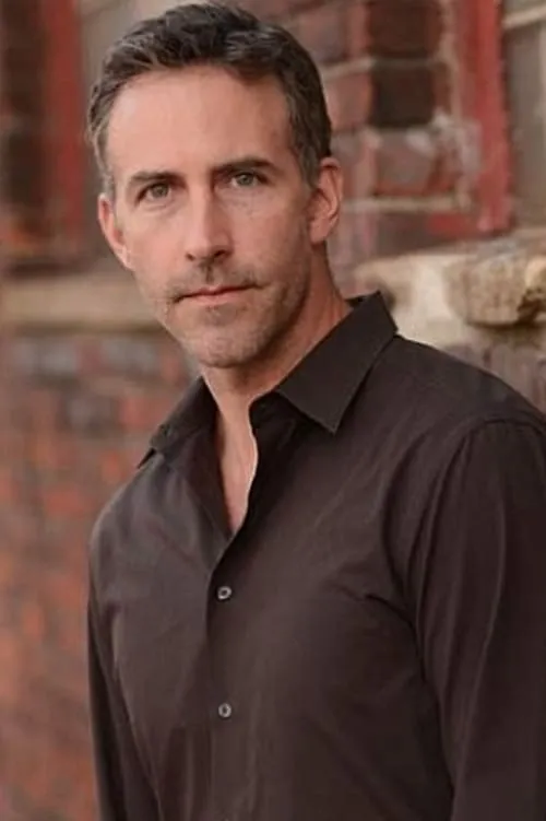 Ruma Guha Thakurta ha trabajado con Baylen Thomas en 1 ocasiones