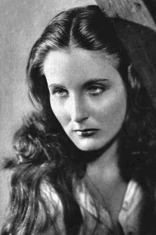 Beatrice Mancini interpretando a Nilde