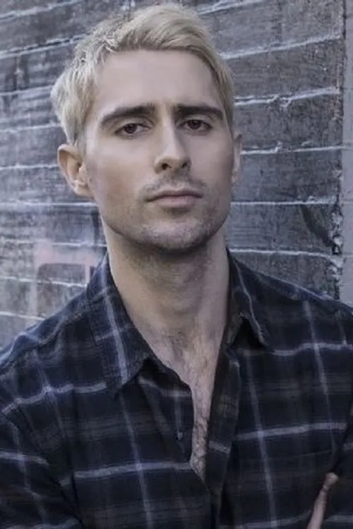 Joseph Castillo-Midyett ha trabajado con Bek Markas en 1 ocasiones