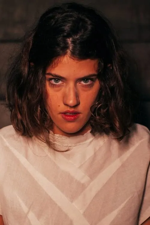 Daniella Pinfildi ha trabajado con Bela Leindecker en 1 ocasiones