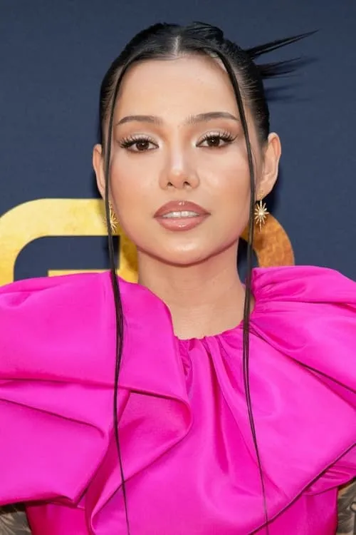 Daddy Yankee ha trabajado con Bella Poarch en 1 ocasiones