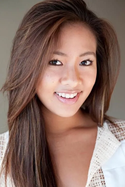 Roger Lim ha trabajado con Belle Hengsathorn en 1 ocasiones