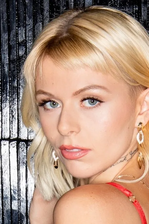 Esluna Love ha trabajado con Belle O'Hara en 2 ocasiones