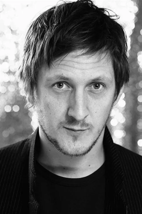 Madelaine Petsch ha trabajado con Ben Cartwright en 1 ocasiones