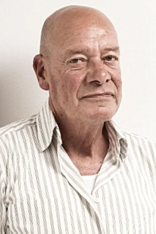 Ben Ramakers interpretando a Van Dijk