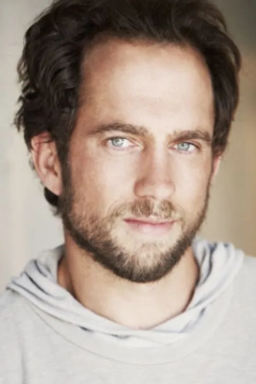 Benjamin Farry en su biografía y filmografía