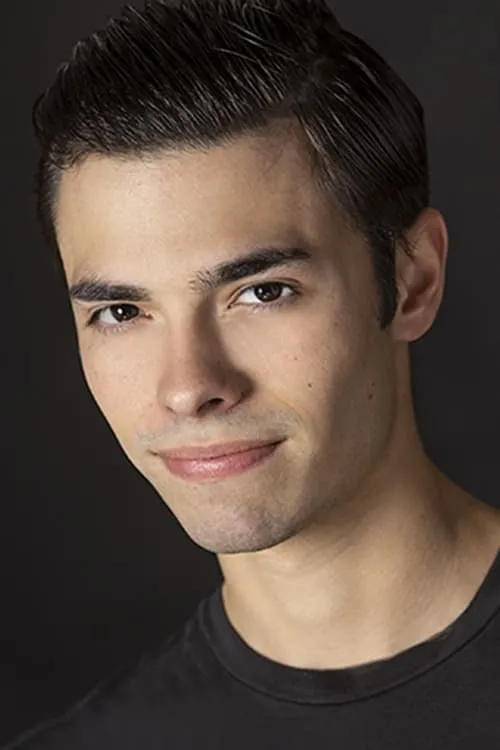 Benji Leon interpretando a Pablo