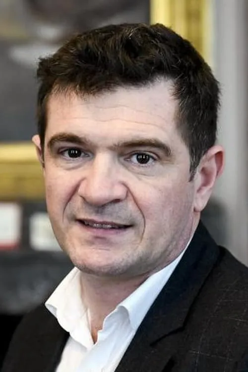 Robert Bourgi ha trabajado con Benoist Apparu en 1 ocasiones