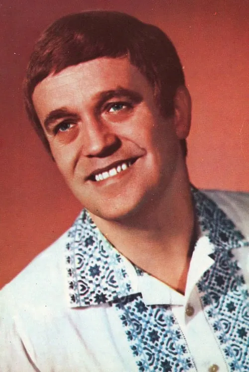 Benone Sinulescu interpretando a Wedding Singer