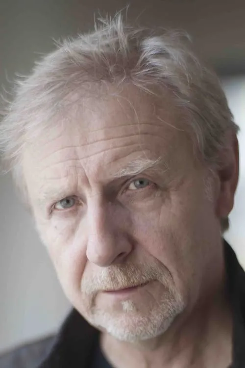 Reeve Carney ha trabajado con Beppe Rosso en 1 ocasiones