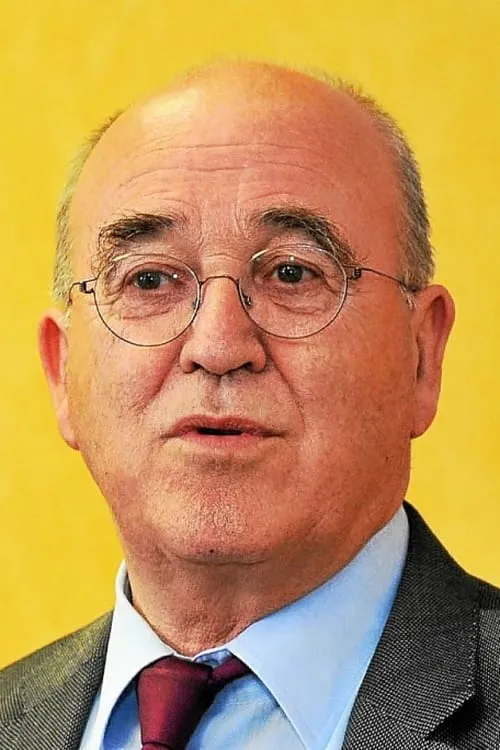 Arnaud Montebourg ha trabajado con Bernard Poignant en 2 ocasiones