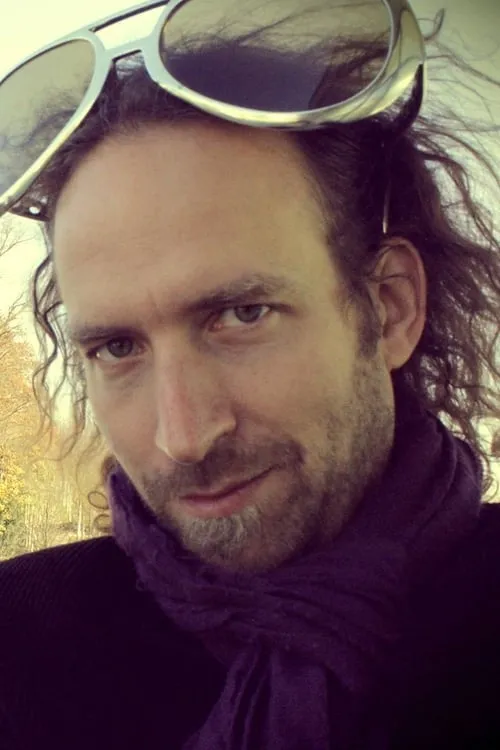 Bernhard Beibl interpretando a