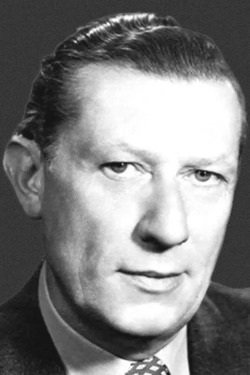 Bertil Berglund interpretando a Circus performer