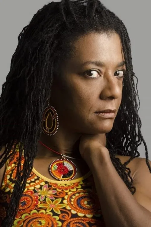 Fitz Weir ha trabajado con Bertina Macauley en 1 ocasiones