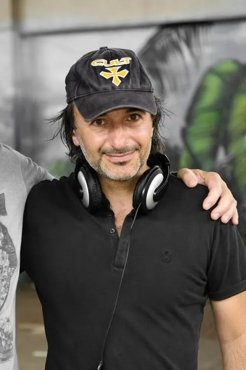 Michel Klein ha trabajado con Bertrand Cohen en 1 ocasiones