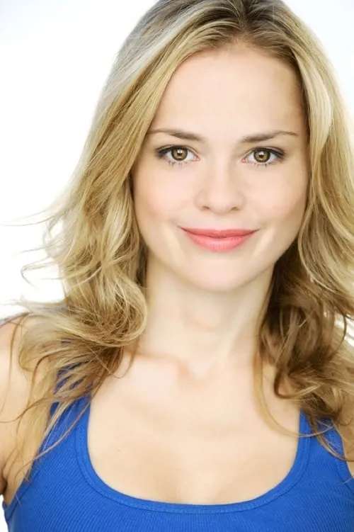 Betsy Beutler interpretando a Jade