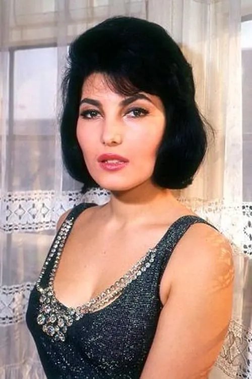 Bettine Le Beau — personaje: Colette