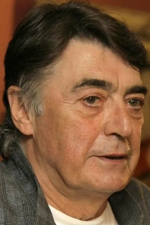 Paul Yates ha trabajado con Bill Bryden en 1 ocasiones