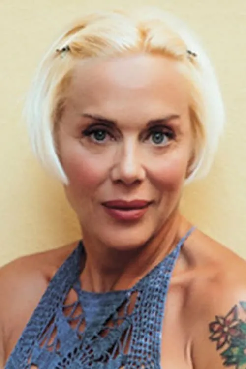 Ayçin Inci ha trabajado con Billur Kalkavan en 1 ocasiones