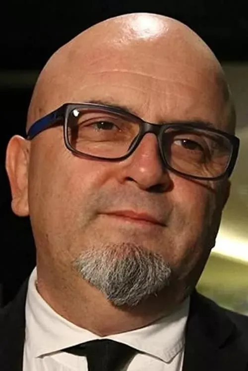 Özge Ulusoy ha trabajado con Birol Güven en 1 ocasiones