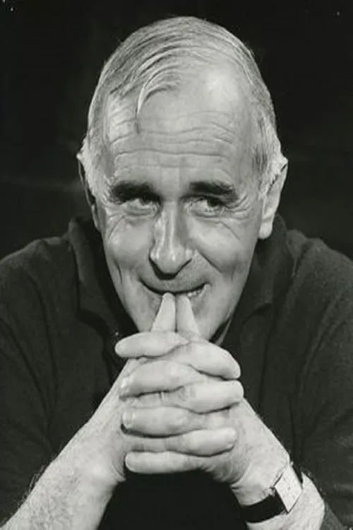 Bjarne Henning-Jensen interpretando a Kronprins Frederik