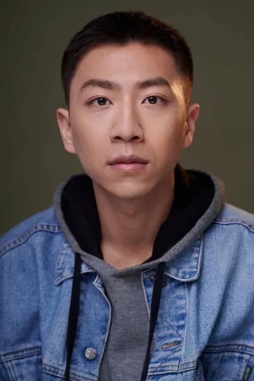 Bloom Li interpretando a Chang