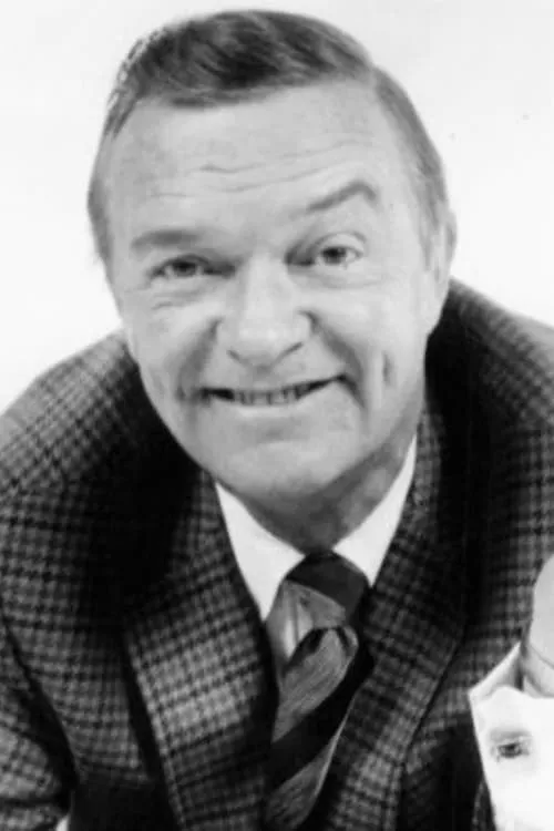 Bob Clayton interpretando a Bob, Bell Captain