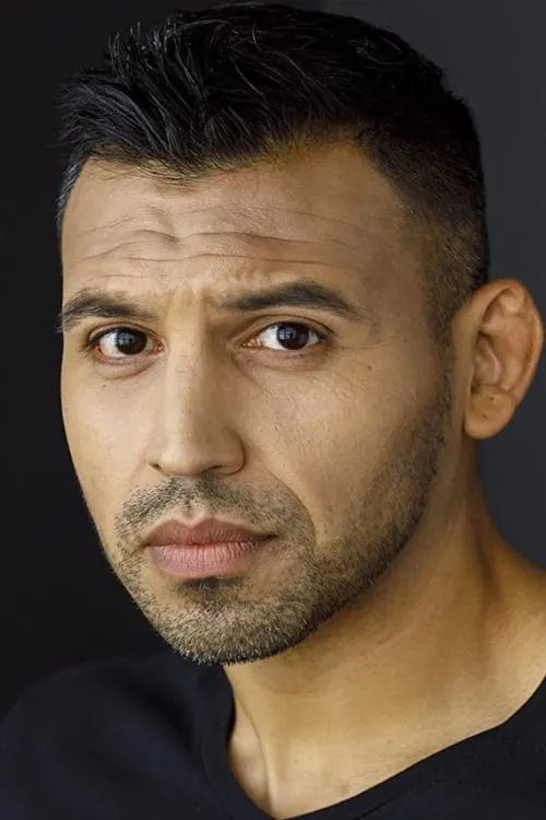 Patrick A. Grover ha trabajado con Bobby Hernandez en 2 ocasiones