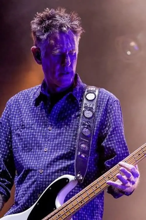 Jim Moginie ha trabajado con Bones Hillman en 2 ocasiones