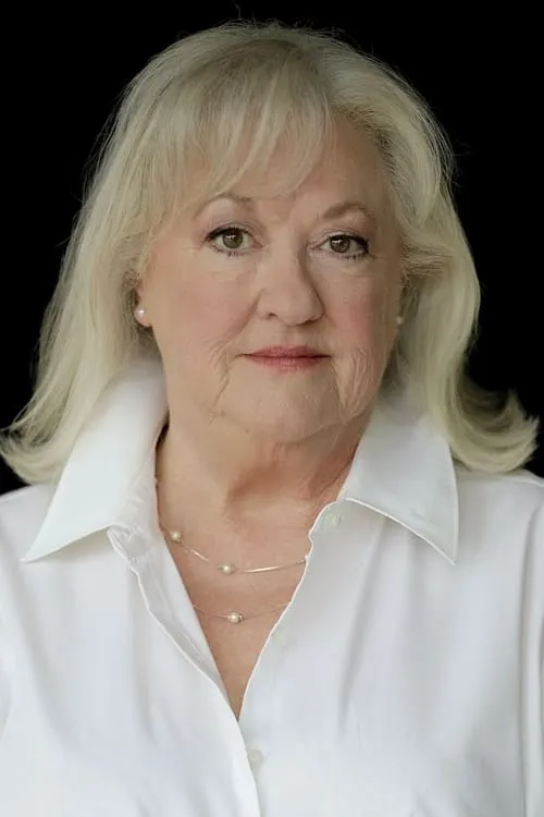 Sinead Persaud ha trabajado con Bonnie Bailey-Reed en 1 ocasiones