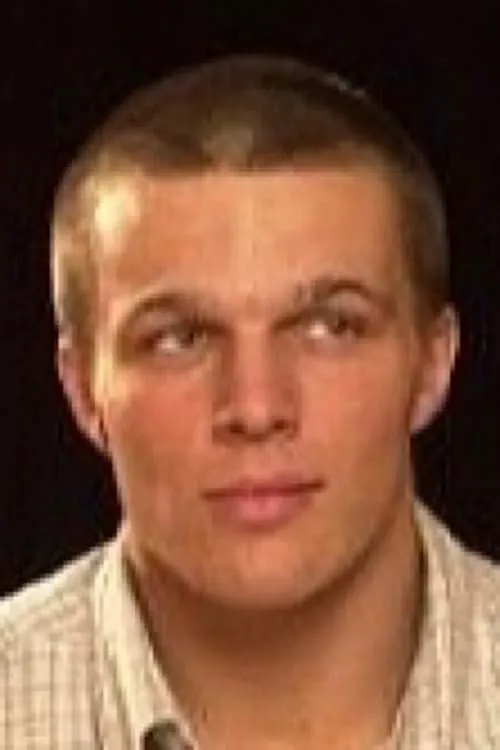 Boris Tomek interpretando a Delivery boy (as Bebe)