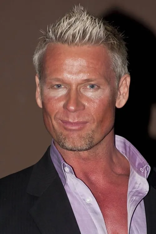 Brace Land — personaje: Self