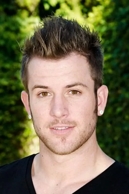 Brad Tyler interpretando a Bob