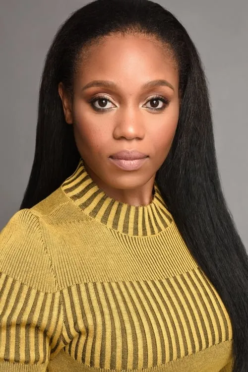 Brandi Huzzie interpretando a Nurse Reynolds