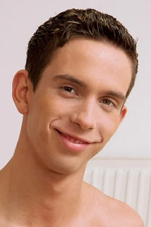 Dimy Sove ha trabajado con Bratt Kiney en 3 ocasiones