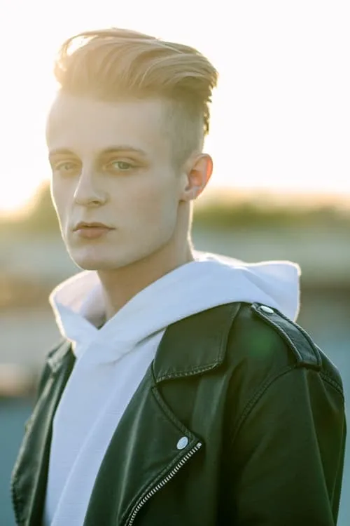 Charlie Statires ha trabajado con Braxton Hale en 1 ocasiones