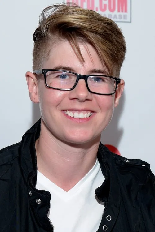 Bree Mills interpretando a Delivery person