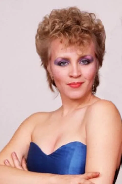 Apollonia Kotero ha trabajado con Brenda Bennett en 2 ocasiones