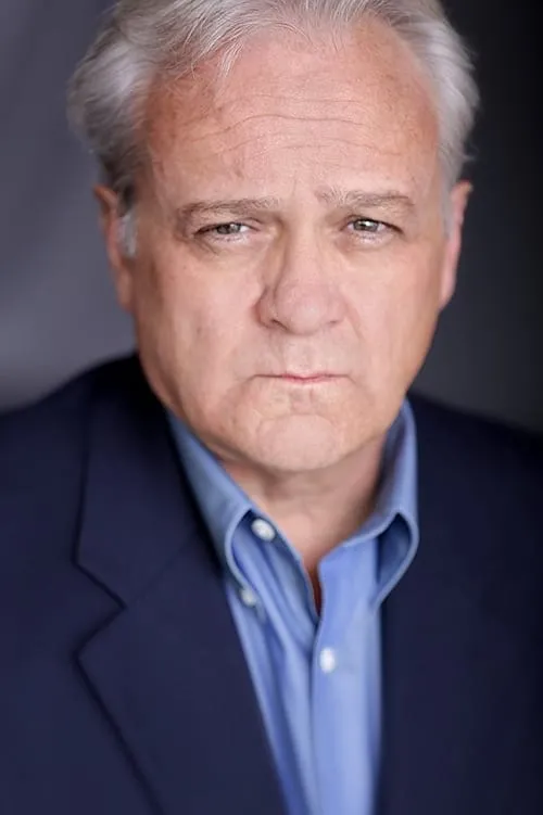 Brian Matney interpretando a Billy