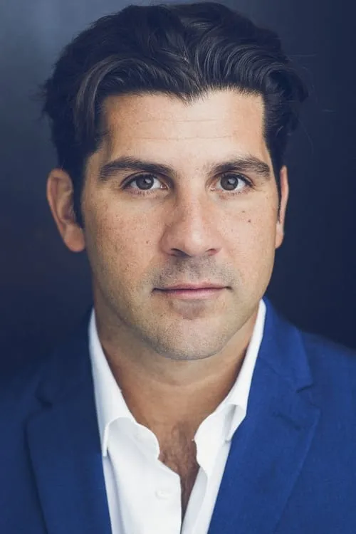 Brian Patrick Murphy interpretando a Ben