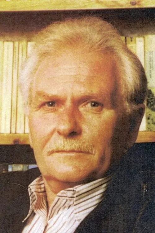 Brian Phelan interpretando a Doctor