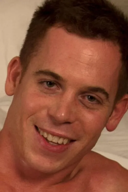 Brian Werner interpretando a