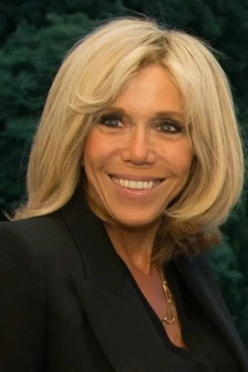 Brigitte Macron interpretando a Self - Guest