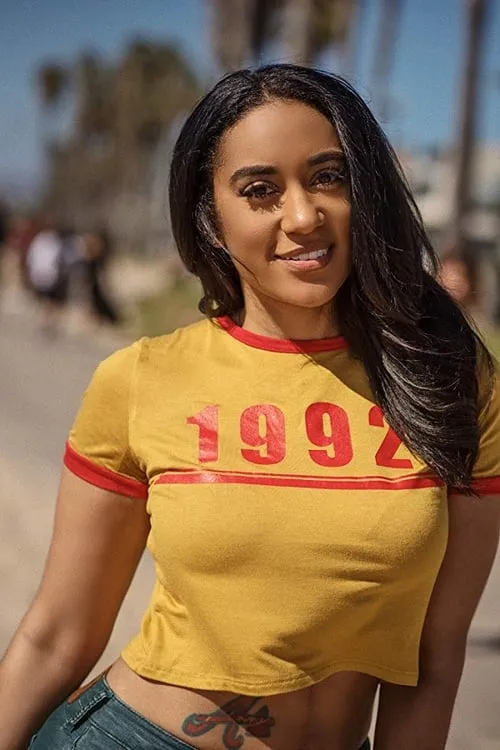 Brii Renee' en su biografía y filmografía