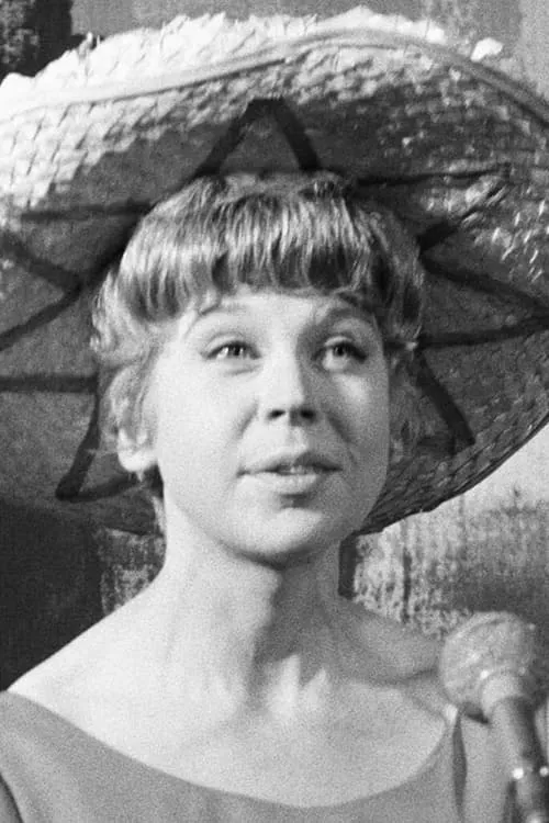 Brita Koivunen interpretando a