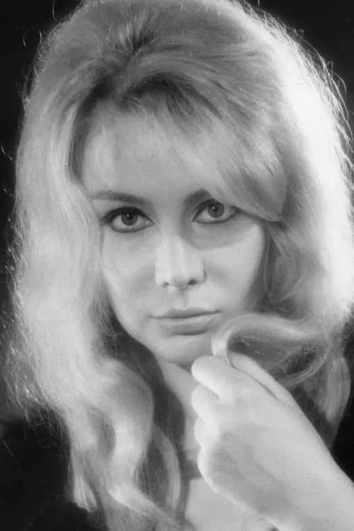 Alfred Frey ha trabajado con Britt Lindberg en 1 ocasiones