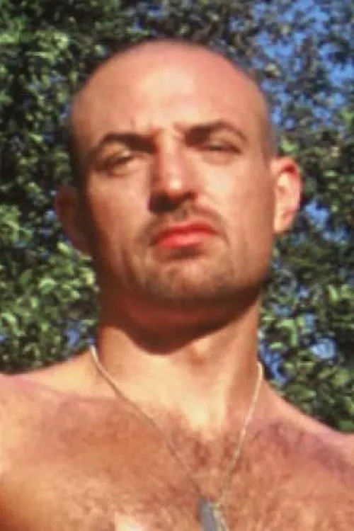 Sherman Ash ha trabajado con Brock Devonshire en 2 ocasiones