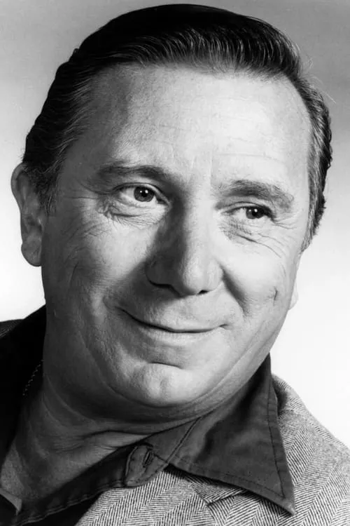 Bruce Kirby interpretando a Santa