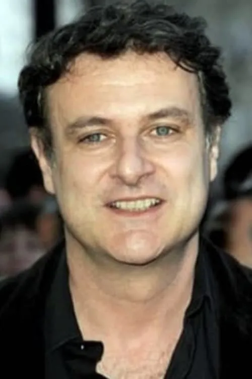 Bruno Chiche interpretando a Charles