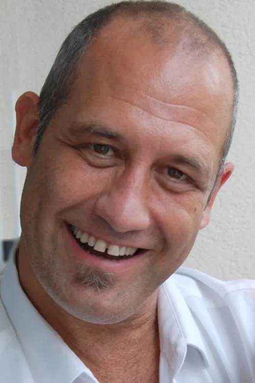 Clémence Lassalas ha trabajado con Bruno Gomila en 1 ocasiones